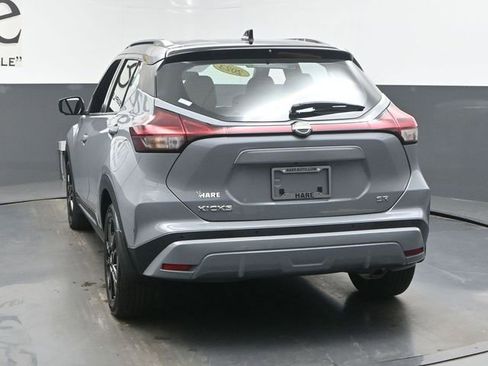 Used 2023 Nissan Kicks SR w/ SR Premium Package FWD image 35