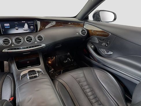 Used 2015 Mercedes-Benz S 550 4MATIC Coupe w/ Premium 1 Package image 32