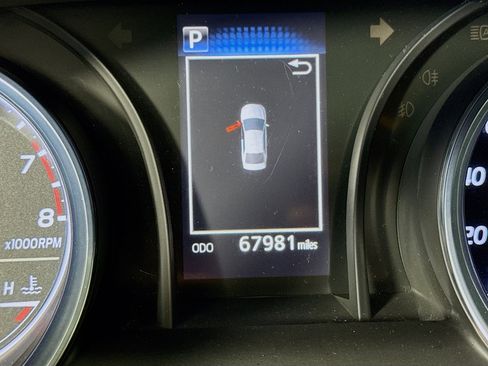 Used 2020 Toyota Camry SE FWD image 16
