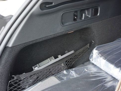 Certified 2025 Mercedes-Benz GLC 350e 4MATIC image 49