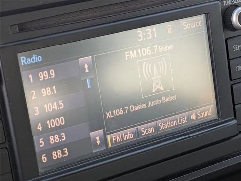 Used 2019 Toyota Tacoma SR image 13