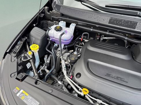 New 2026 Chrysler Pacifica Select w/ S Appearance Package image 42