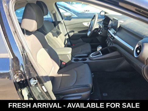 Used 2024 Kia Forte LXS w/ LXS Technology Package image 12