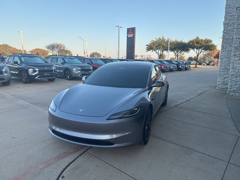 Used 2025 Tesla Model 3 Long Range image 2