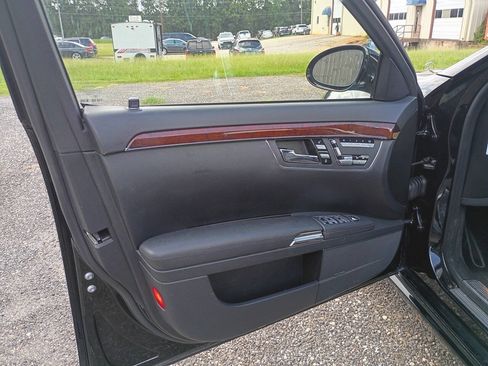 Used 2008 Mercedes-Benz S 550 4MATIC image 12
