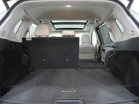 Used 2021 Nissan Rogue SV w/ Premium Package AWD/4WD image 25