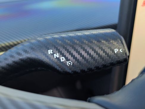 Used 2025 Tesla Model Y Performance image 27