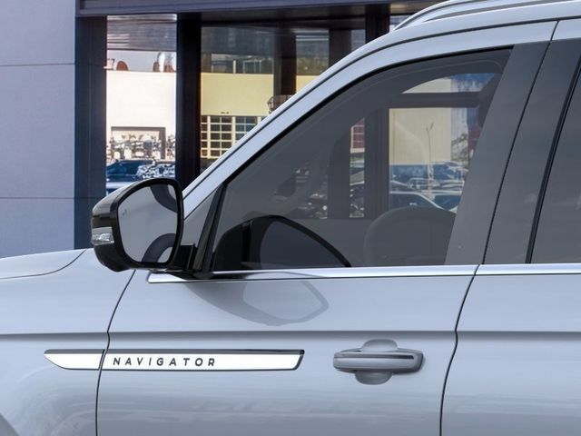 New 2026 Lincoln Navigator Premiere AWD/4WD image 52