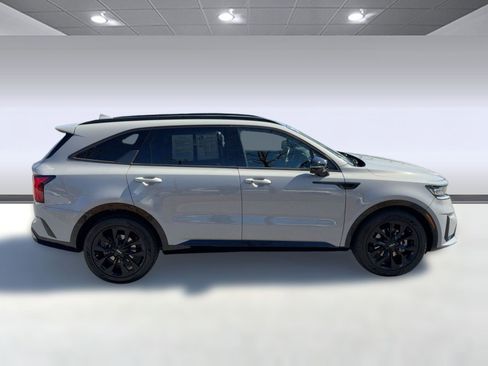 Used 2022 Kia Sorento SX image 8