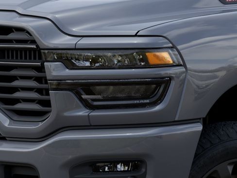 New 2026 RAM 2500 Big Horn AWD/4WD image 39
