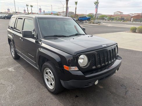 Used 2016 Jeep Patriot Sport FWD image 8