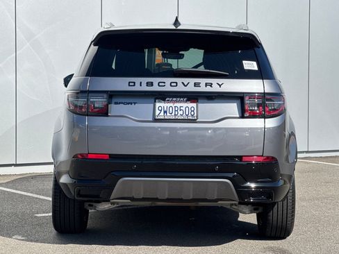 Used 2025 Land Rover Discovery Sport Dynamic SE AWD/4WD image 4