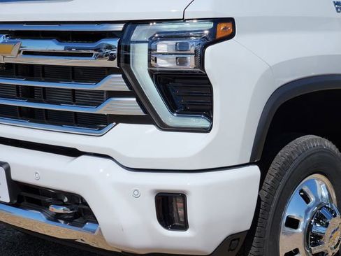 New 2026 Chevrolet Silverado 3500 High Country w/ High Country Premium Package image 15