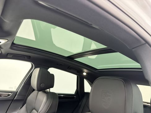 New 2026 Porsche Macan AWD/4WD image 15