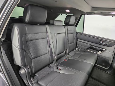 Used 2023 Toyota Sequoia Limited image 17