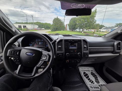 Used 2017 Ford F350 XL w/ Power Equipment Group AWD/4WD image 25