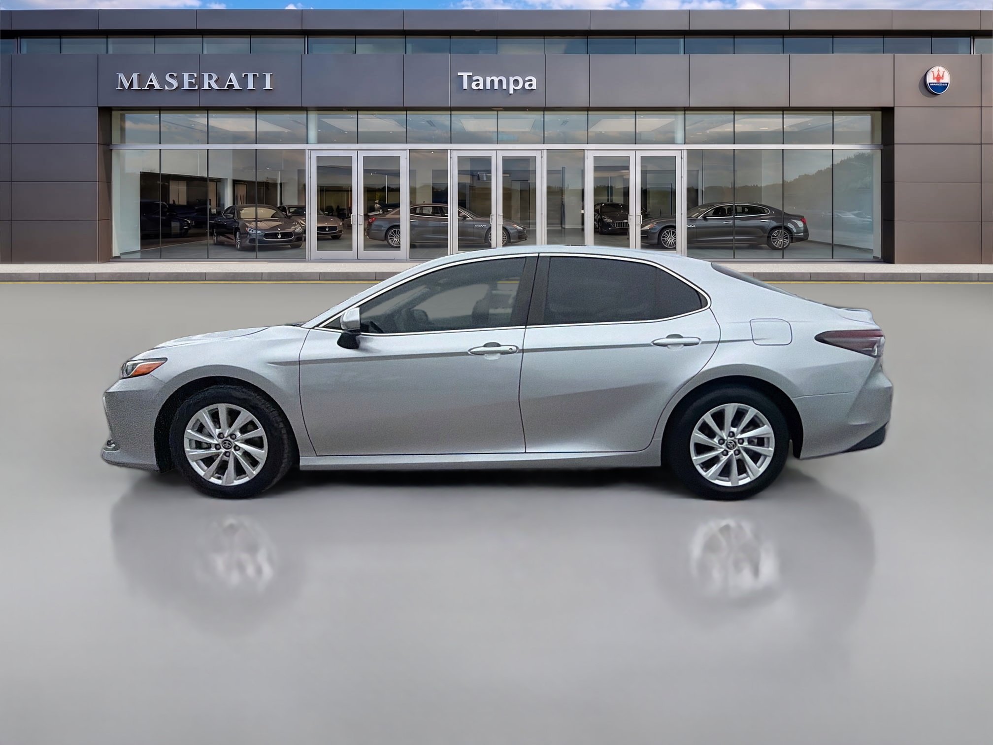Used 2024 Toyota Camry LE FWD image 6