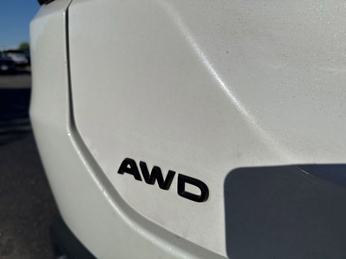 Used 2025 Honda Pilot Sport image 5