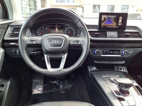 Used 2019 Audi Q5 2.0T Premium w/ Convenience Package AWD/4WD image 10