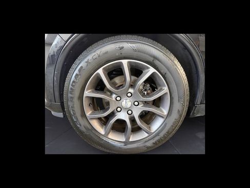 Used 2017 Dodge Durango R/T w/ Technology Group AWD/4WD image 10