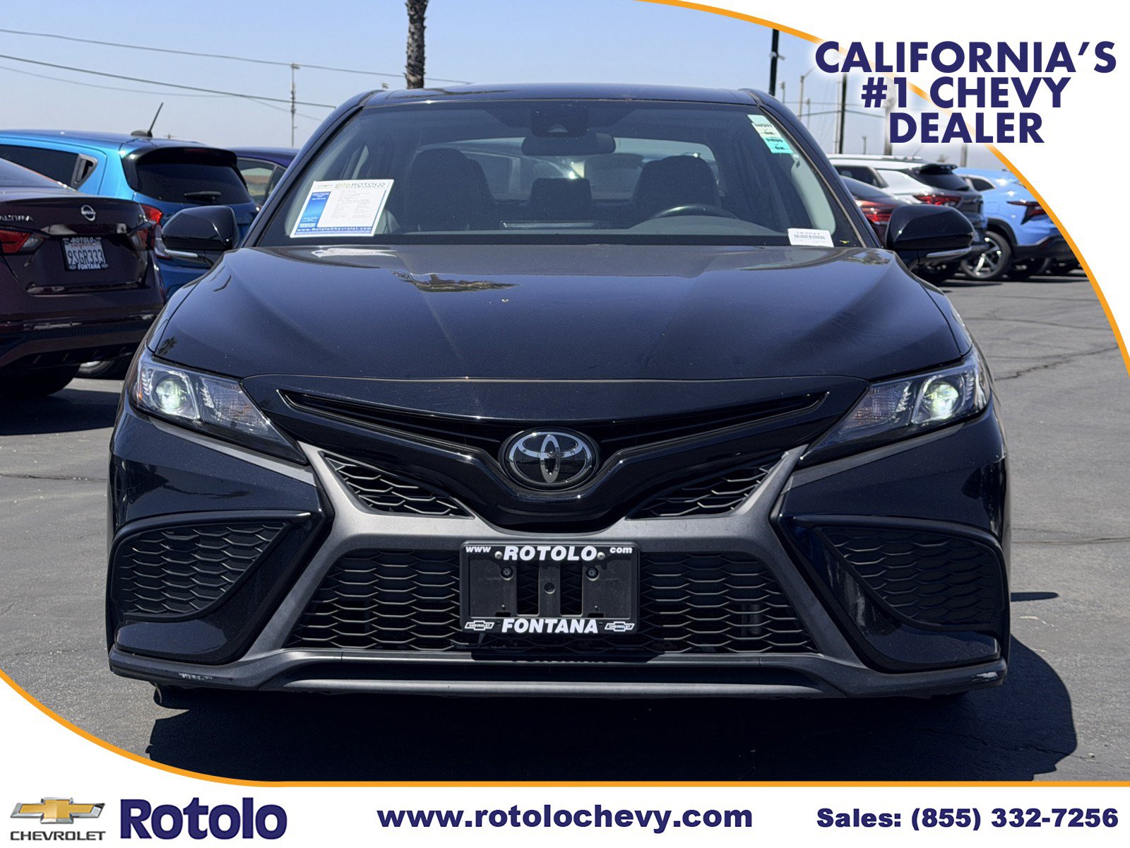 Used 2024 Toyota Camry SE FWD image 2