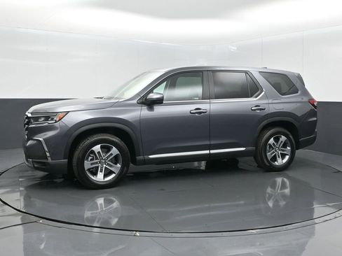 Certified 2025 Honda Pilot EX-L image 10