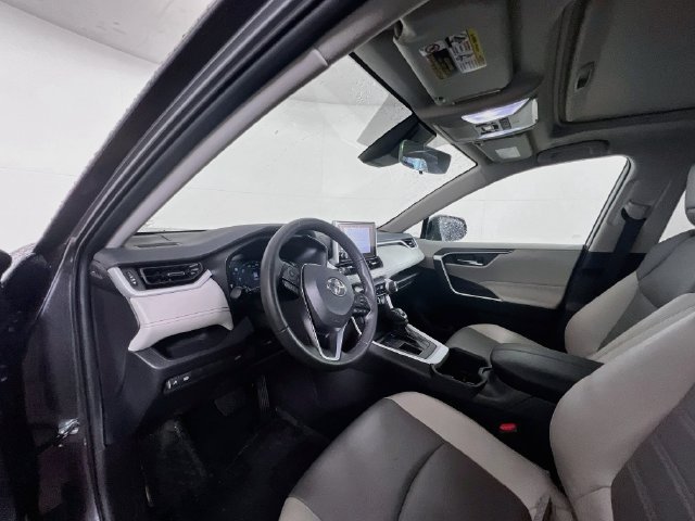 Used 2024 Toyota RAV4 XLE Premium FWD image 18