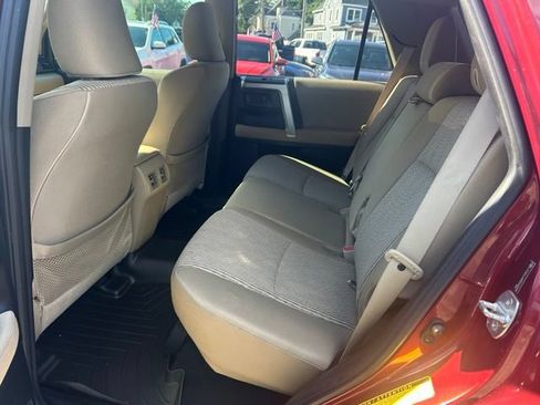 Used 2011 Toyota 4Runner SR5 w/ Convenience Pkg AWD/4WD image 15