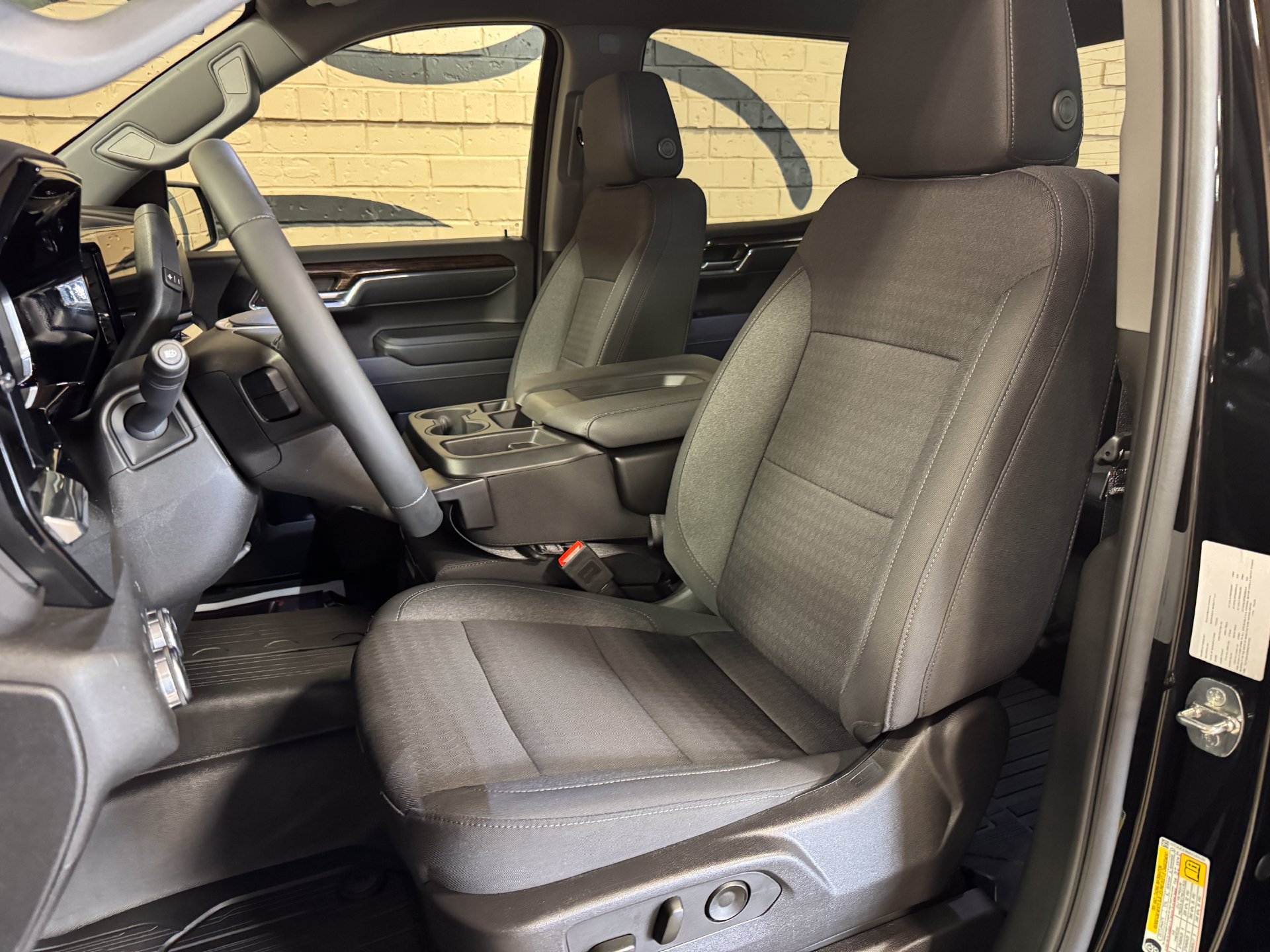 Used 2024 GMC Sierra 1500 Elevation w/ LPO, Elevation Black Package AWD/4WD image 23