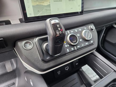 Used 2020 Land Rover Defender 110 SE AWD/4WD image 23