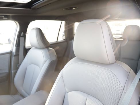 New 2026 Subaru Outback Limited XT image 12