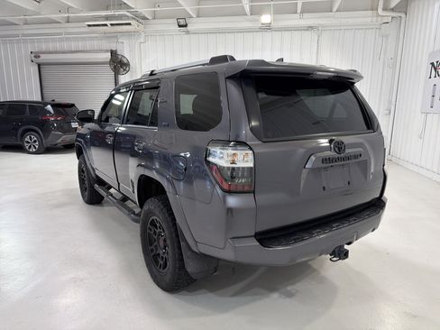 Used 2021 Toyota 4Runner SR5 AWD/4WD image 3