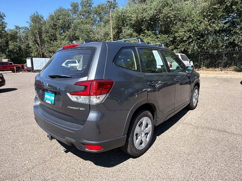 Used 2022 Subaru Forester AWD/4WD image 5