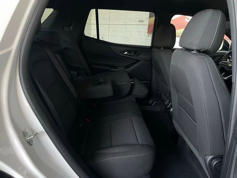 Used 2025 Chevrolet Equinox LT image 16