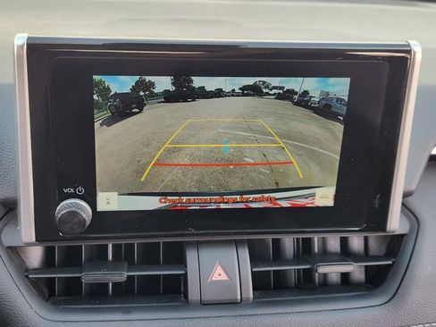 Used 2024 Toyota RAV4 LE AWD/4WD image 13