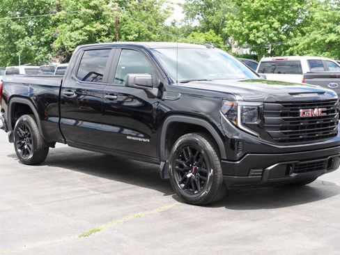 Used 2023 GMC Sierra 1500 Pro w/ Graphite Edition AWD/4WD image 5