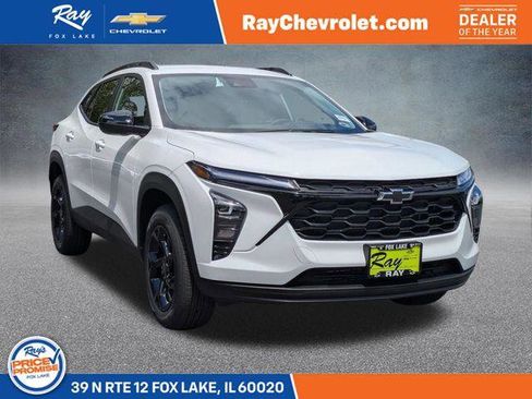 New 2026 Chevrolet Trax LT w/ Driver Confidence Package FWD image 1