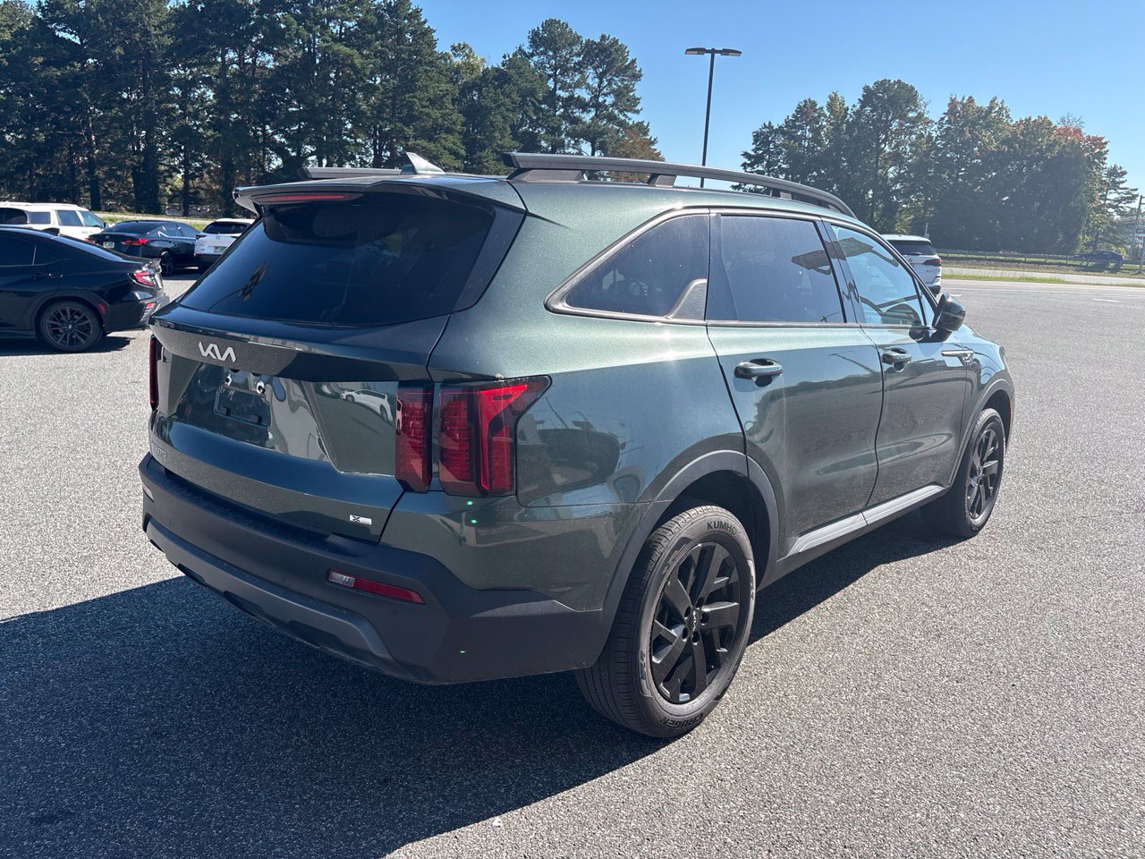 Used 2023 Kia Sorento S w/ Panoramic Sunroof Package AWD/4WD image 10