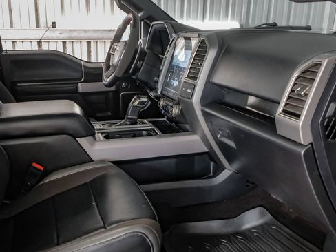 Used 2019 Ford F150 Raptor w/ Equipment Group 802A Luxury AWD/4WD image 12