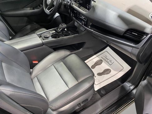 Used 2023 Nissan Rogue SL w/ SL Premium Package image 26