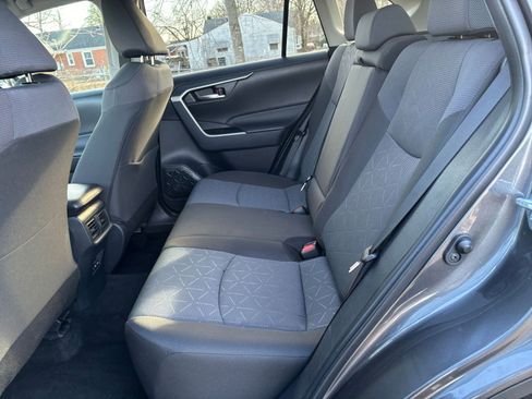 Used 2025 Toyota RAV4 XLE image 25