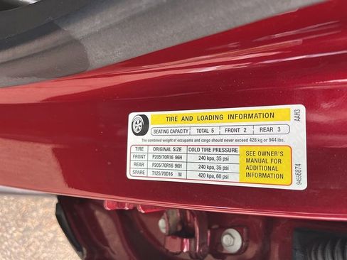 Used 2022 Chevrolet Trax LT w/ LT Convenience Package image 57