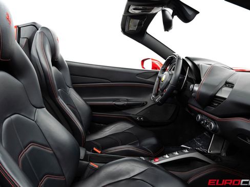 Used 2017 Ferrari 488 Spider RWD image 39