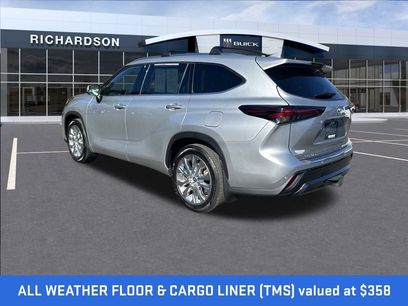 Used 2024 Toyota Highlander Limited