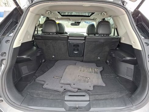 Used 2017 Nissan Rogue SL w/ SL Premium Package image 30