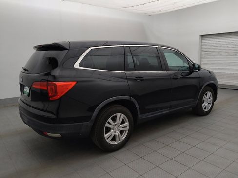 Used 2018 Honda Pilot LX image 10