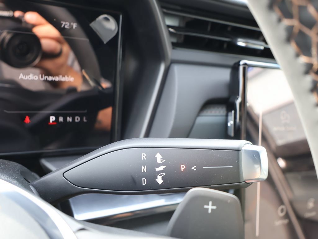 New 2027 GMC Terrain AT4 w/ Convenience Package III AWD/4WD image 17