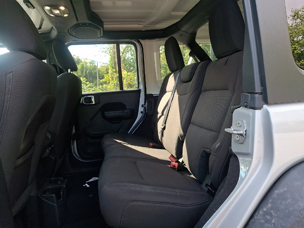 Used 2022 Jeep Wrangler Unlimited Sport AWD/4WD image 14
