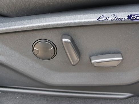 New 2026 Ford F250 Lariat w/ Black Appearance Package image 8