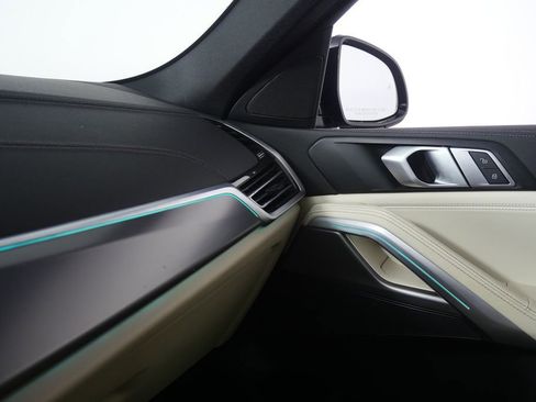 Used 2022 BMW X6 xDrive40i w/ M Sport Package image 27